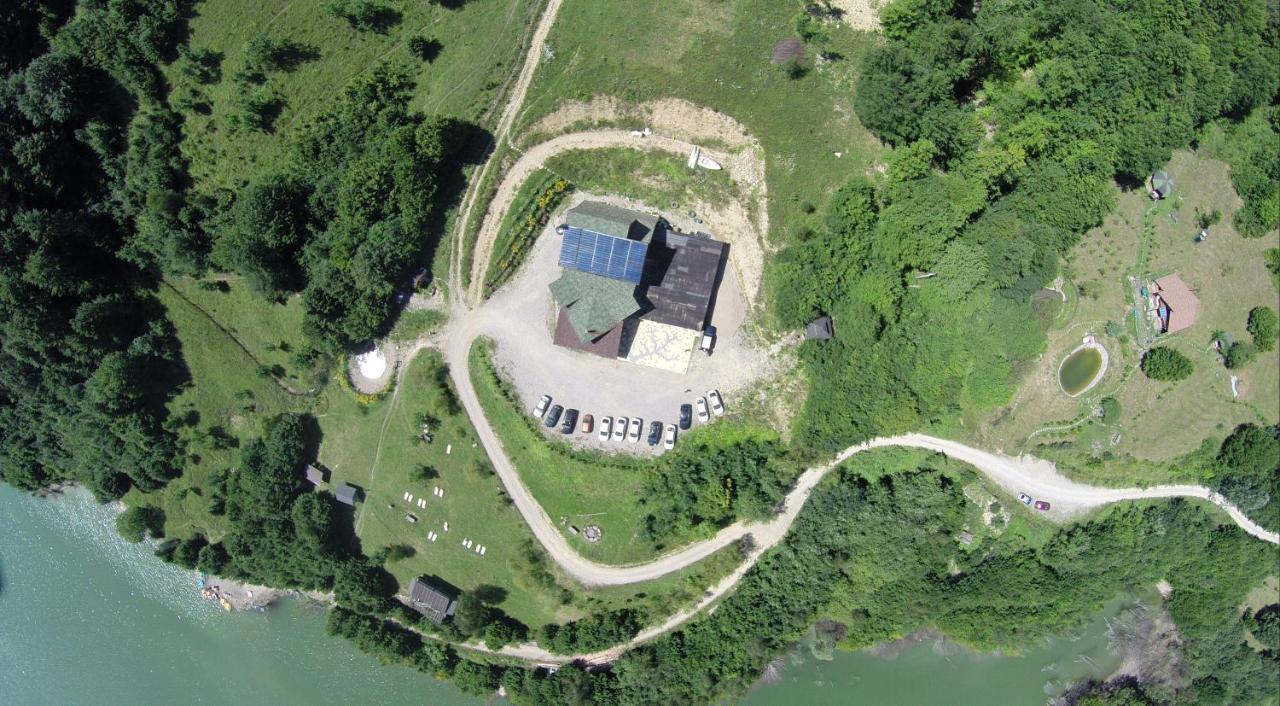 Pensiunea Izvorul Bucuriei Siriu Exterior foto