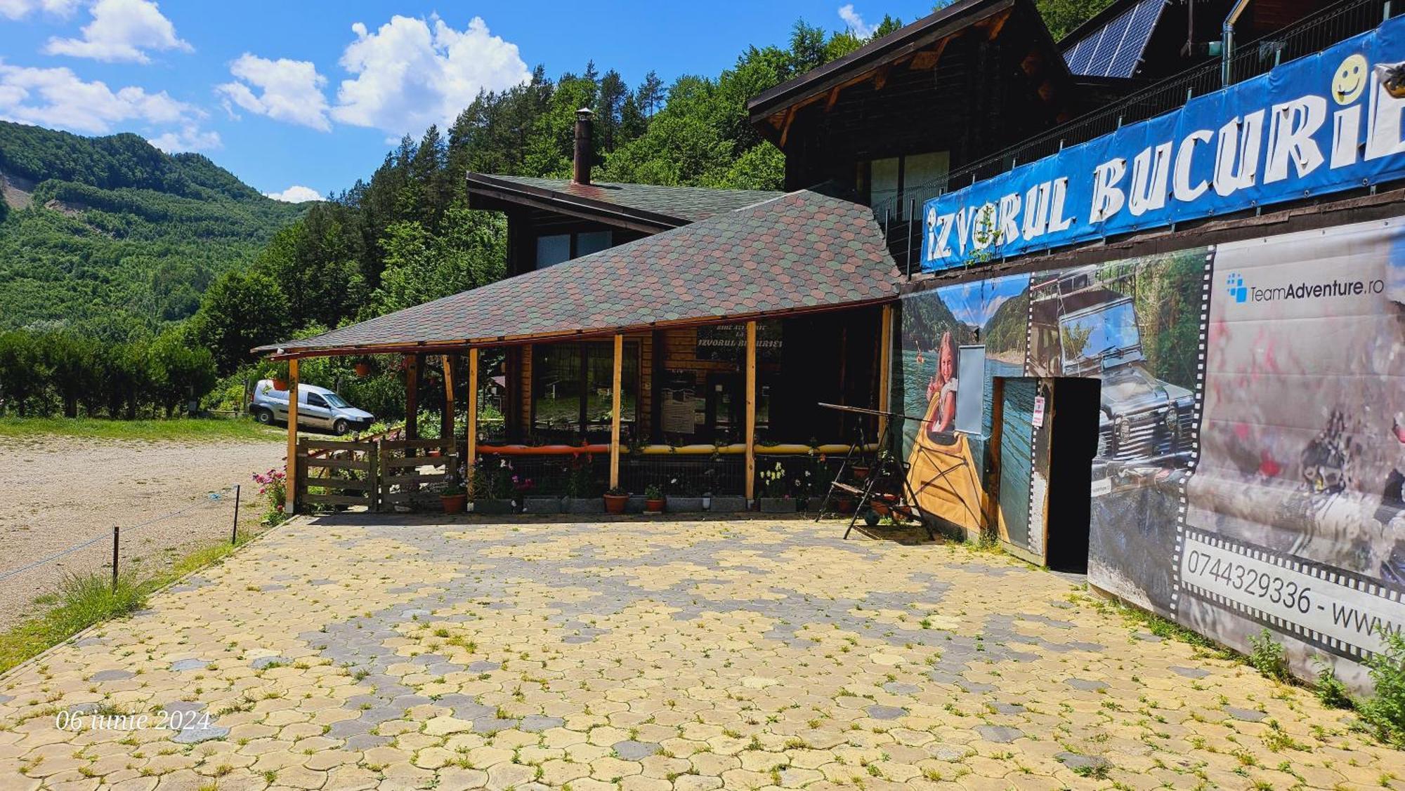 Pensiunea Izvorul Bucuriei Siriu Exterior foto